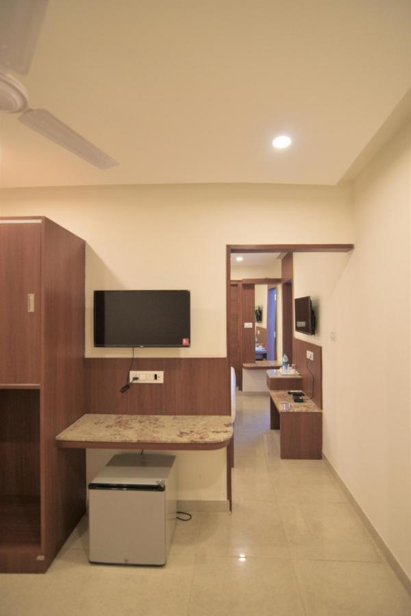 Hotel Dasya - Formerly Nice Stay The Business Hotel Bangalore Dış mekan fotoğraf